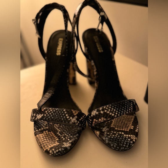 Express SNAKESKIN HEELS - Picture 2 of 3